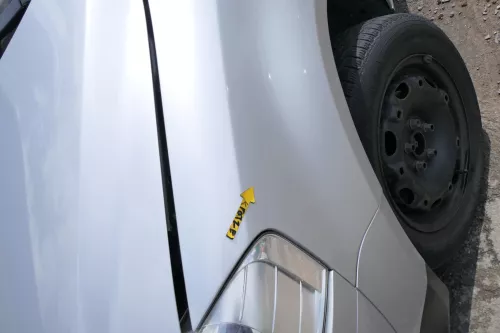 VW Fox Kotflügel vorne links silber LA7W (168981)