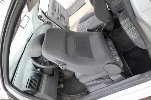 VW Fox Sitz Fahrersitz vorne links OHNEAirbag höhenverstellbar  v (168986)