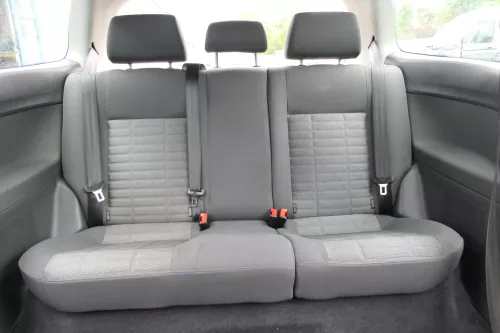 VW Polo 9N 9N3 Sitz Rückbank Sitzfläche Sitze 3 Punkt Gurt hinten mit Kopfstütze (169741)