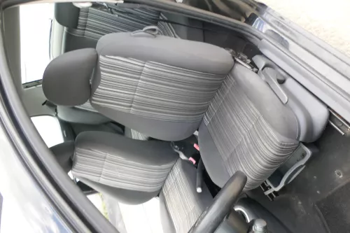 VW Fox Sitz Fahrersitz vorne links OHNEAirbag höhenverstellbar  v