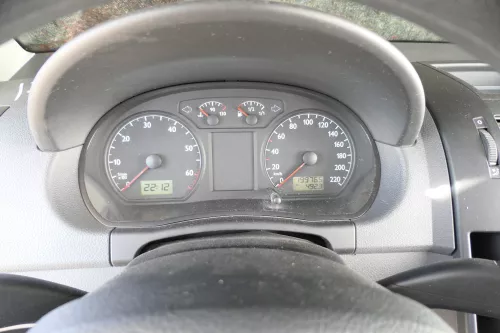 VW Polo 9N Tacho Tachometer Kombiinstrument 199.000km 6Q0920800P 1,2 47kw 40kw (170128)