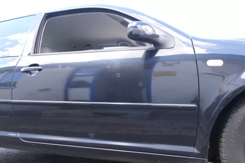 VW Golf 4 Tür vorne rechts Beifahrertür 2/3-Türer schwarz LC9Z ohnAnbauteile (170138)