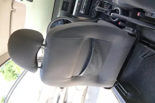 VW Fox Sitz Fahrersitz vorne links OHNEAirbag höhenverstellbar  v (170172)