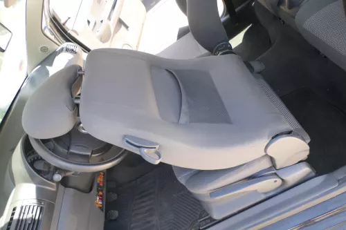 VW Fox Sitz Fahrersitz vorne links OHNEAirbag höhenverstellbar  v (170172)