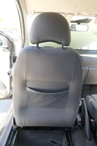 VW Fox Sitz Fahrersitz vorne links OHNEAirbag höhenverstellbar  v (170172)