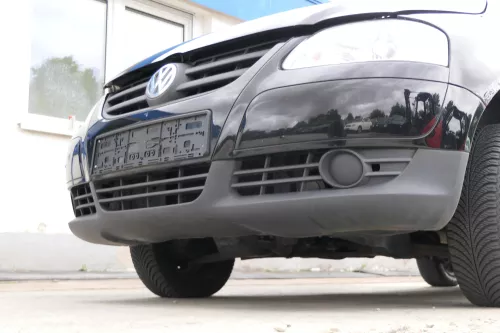 VW Fox 5Z Stoßstange vorne Stoßfänger schwarz LC9Z mit Grill (170195)
