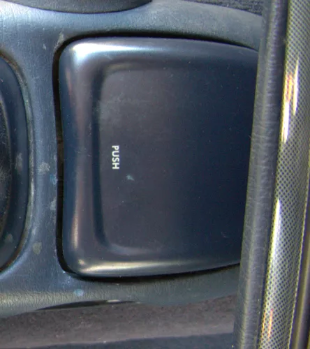 VW Sharan 7M Alhambra Aschenbecher Verkleidung Push blau (170279)