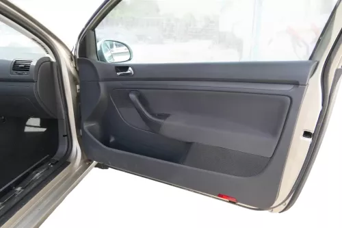 1x VW Golf 5 2/3-Türer Türverkleidung Verkleidung Tür vorne rechts (170393)