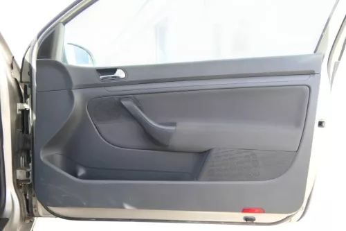 1x VW Golf 5 2/3-Türer Türverkleidung Verkleidung Tür vorne rechts