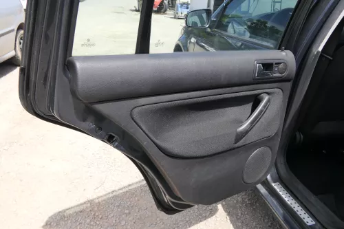 1x VW Golf 4 1J Kombi Türverkleidung Verkleidung Tür hinten links schwarz  (170454)