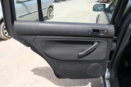 1x VW Golf 4 1J Kombi Türverkleidung Verkleidung Tür hinten links schwarz  (170454)