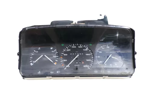 VW T4 Transporter Tacho Tachometer Kombiinstrument 237.000km 701919033DK  1,9 TD (170620)