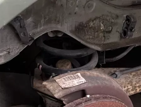 2 Stück VW T5 Feder Federn hinten links + rechts 2,5 TDI Caravelle 7H0511115AG