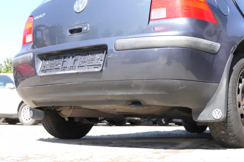 VW Golf 4 Limousine Stoßstange hinten Heckstoßstange Stoßfänger grau LC7V (171129)