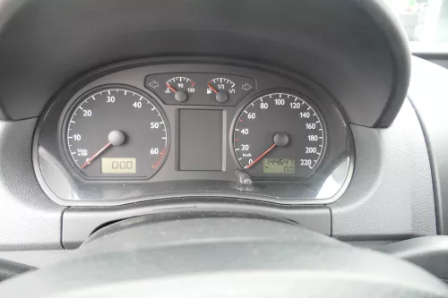 VW Polo 9N Tacho Tachometer Kombiinstrument 144.000km 6Q0920800P 1,2 47kw 40kw