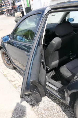 VW Golf 4 1J Limousine Tür hinten links grün LC6X (KEINkombi)  (171220)