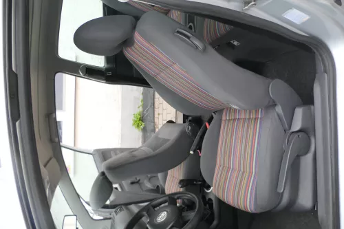 VW Fox Sitz Fahrersitz vorne links OHNEAirbag höhenverstellbar  v (171266)