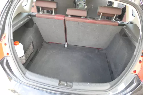 Seat Leon 1P Sitz Sitze hinten Rückbank Rücksitzbank 3 Punkt Lehne schwarz rot (171347)