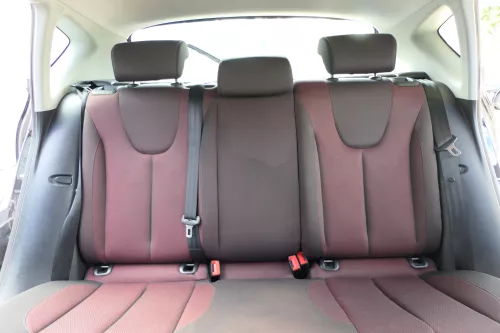 Seat Leon 1P Sitz Sitze hinten Rückbank Rücksitzbank 3 Punkt Lehne schwarz rot (171347)
