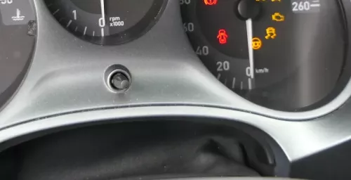 Seat Leon 1P Mittelkonsole Verkleidung um Radio Klappe Abdeckung Dekor silber gr (171361)