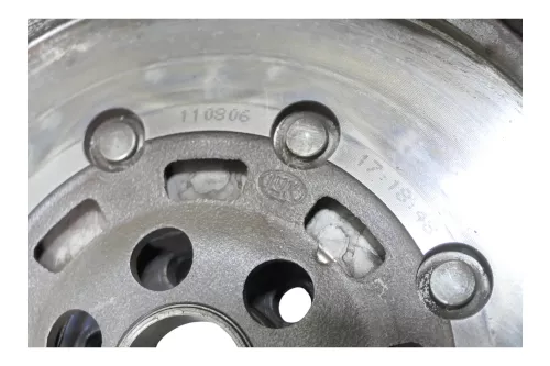 VW Passat 3C Touran 5-Gang Zweimassenschwungrad 2.0 FSI 06F105266AB (171383)