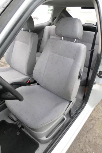 VW Polo 6N 6N2 Seat Ibiza 6K Golf 3 Sitz vorne links Fahrersitz 2/3-Türer grau (171392)