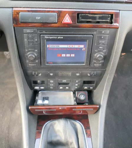 Audi A6 4B C5 Verkleidung Klappe Abdeckung Dekor Holz Optik Nußbaum (171434)