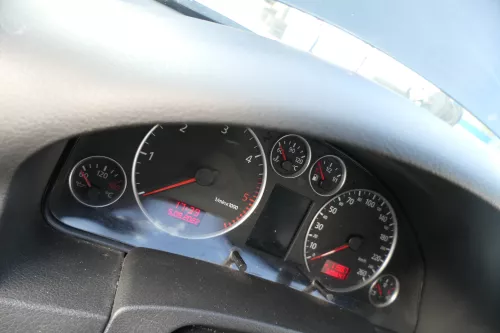 Audi A6 4B Tacho Tachometer Kombiinstrument 328.000km 4B0920933G 2,5 TDI (171438)