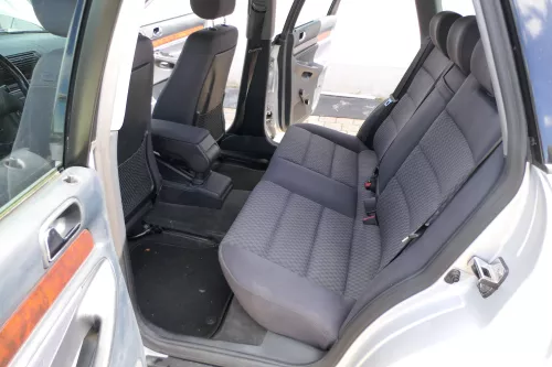 Audi A4 B5 Kombi Avant Rückbank Rücksitzbank Sitz Rücksitz 3 Punkt Gurt  (171464)