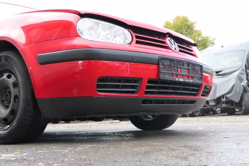 VW Golf 4 1J Stoßstange vorne Stoßfänger vorn rot LP3G (171592)