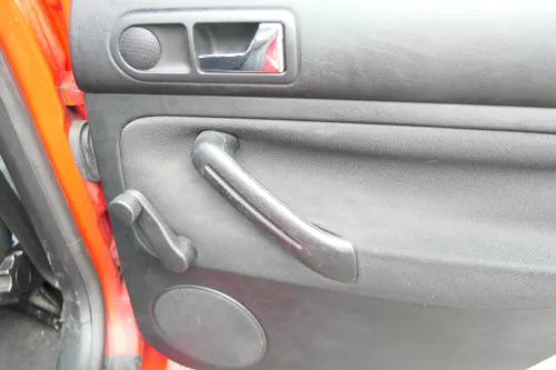 1x VW Golf 4 1J Limousine Türverkleidung Verkleidung Tür hinten rechts schwarz (171597)