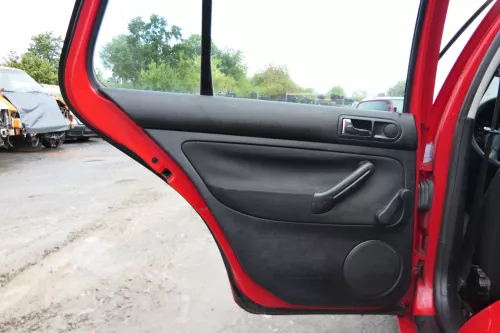 1x VW Golf 4 1J Limousine Türverkleidung Verkleidung Tür hinten links schwarz (171598)