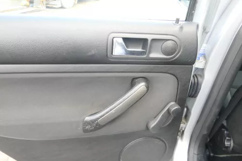 1x VW Bora Limousine Türverkleidung Verkleidung Tür hinten links (171793)