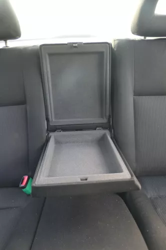 VW Bora Limousine Stufenheck Sitz Rückbank Rücksitzbank Sitzfläche Sitze  (171797)