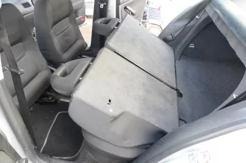 VW Bora Limousine Stufenheck Sitz Rückbank Rücksitzbank Sitzfläche Sitze  (171797)
