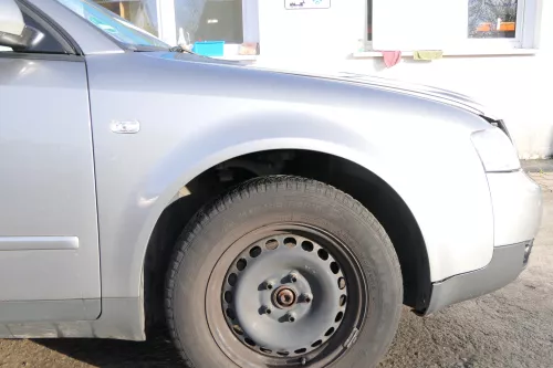 Audi A4 8E B6 Kotflügel vorne rechts grau LY7Q