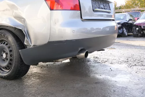 Audi A4 8E B6 Limousine Stoßstange hinten mit Spoiler grau LY7Q atlasgrau PDC (172050)