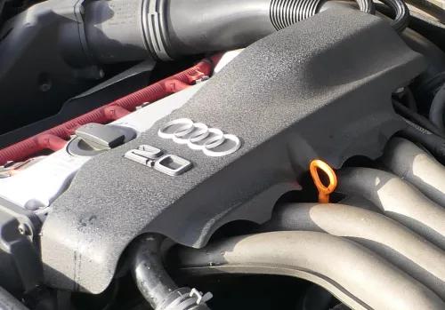 Audi A4 8E Motorabdeckung Abdeckung Motor Blende 2,0 ALT 96kw (172091)