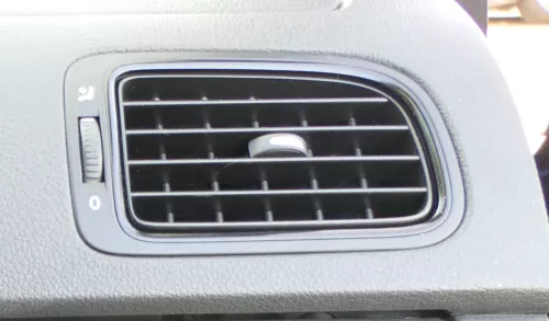VW Polo 6R Lüftungsdüse Düse Lüftung vorne rechts 6R0819704Q /AB schwarz (172393)