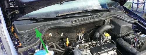 Polo 6R Abdeckung Windlauf Verkleidung Wischer Wasserkasten Wasserabweiser