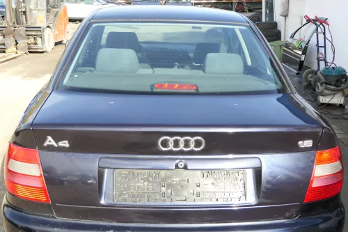 A4 B5 Heckklappe hinten Klappe Kofferraumklappe Limousine blau lila LZ5L bis1999