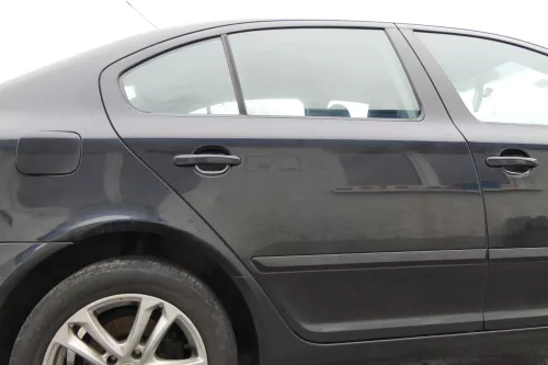 Skoda Octavia 1Z LIMOUSINE Tür hinten rechts schwarz LF9R (ohneAnbauteile) (172537)