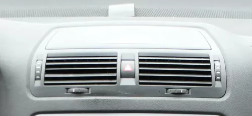 Skoda Octavia 1Z Mittelkonsole Verkleidung Lüftungsdüse Klappe Abdeckung mitte