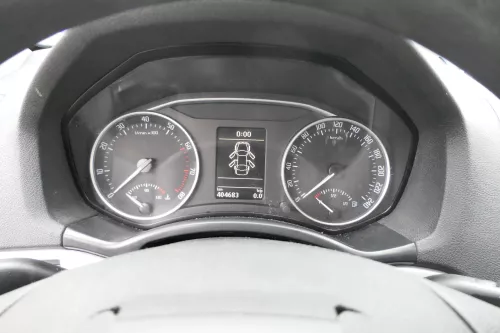Skoda Octavia 1Z Tacho Tachometer Kombiinstrument 404.000km 1Z0920843F Benziner