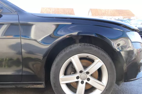 Audi A4 8K B8 Kotflügel vorne rechts schwarz LY9B (172727)