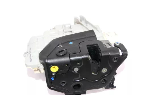 Audi A3 8V A4 8K Q7 Stellmotor Tür Türschloß mit ZV hinten links 8K0839015C /F (172748)
