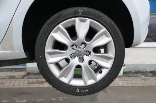 4x Audi A1 8X Alufelgen 215/45R16 90V Sommerreifen Reifen 4-5mm 8X0601025B /AS (173056)