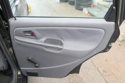1x Seat Ibiza 6K Türverkleidung Verkleidung Tür hinten rechts 4/5-Tür Facelift (173267)