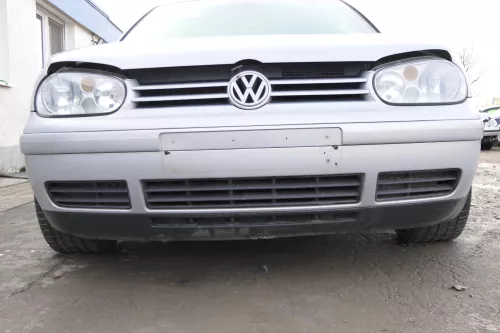 VW Golf 4 1J Stoßstange vorne Stoßfänger vorn grau silber LB7Z Frontstoßstange