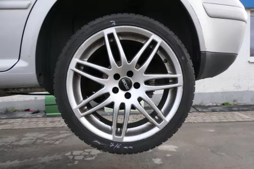 4x Golf 4 Bora Alufelgen Felgen 225/40 ZR18 Sommerreifen Reifen KBA 46571 4-7mm (173314)